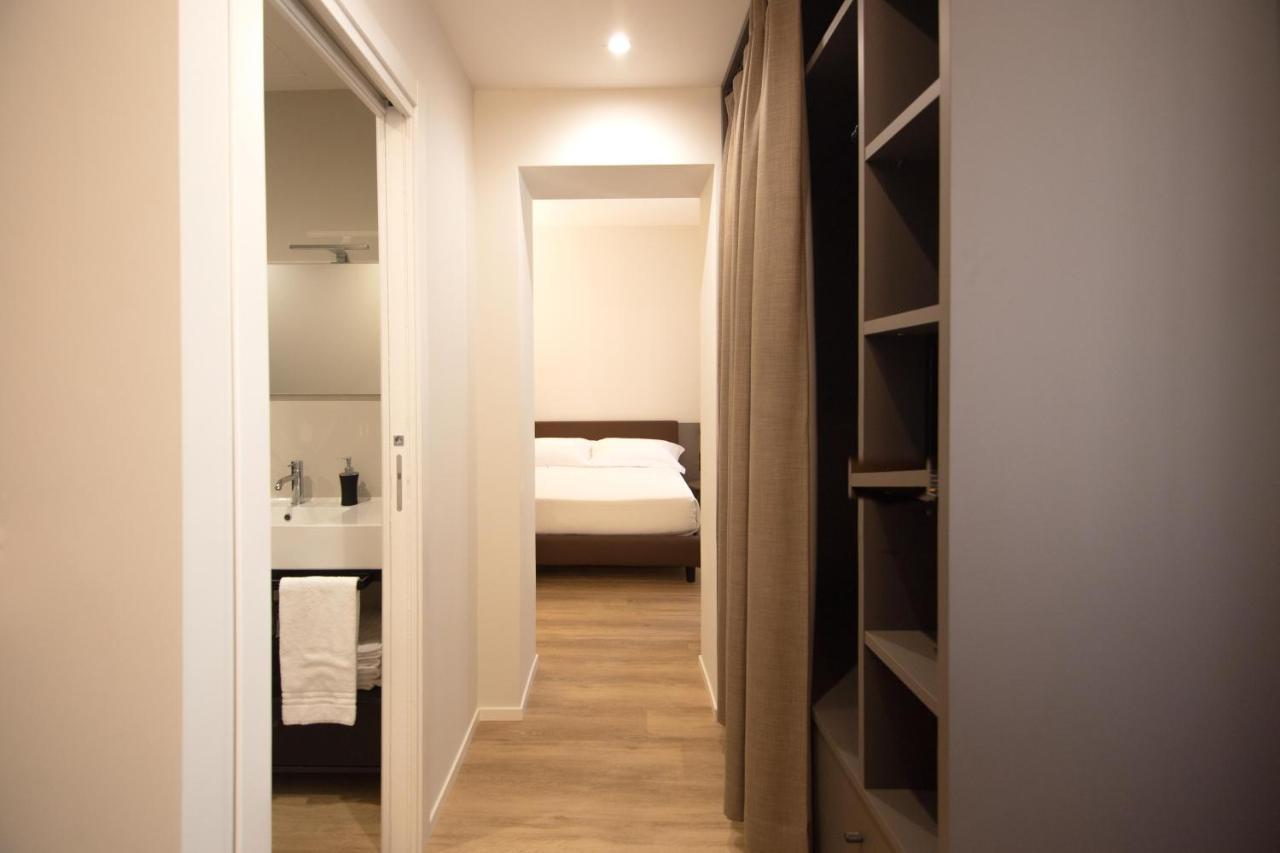 Palazzo Bellocchi - Suites & Apartments Brindisi Exterior photo